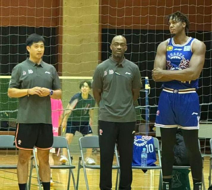 上海热身赛, 的情况下